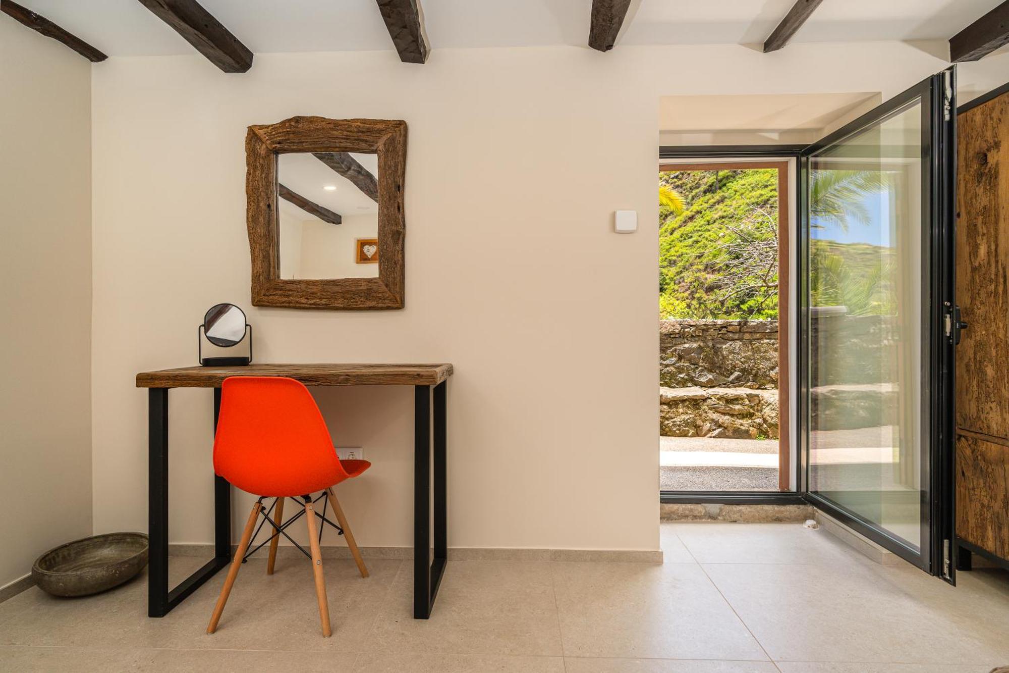 Casas Da Terca - Modern Comfort In Traditional Set Within 300sqm Of Private Gardens To Explore Apartment *
