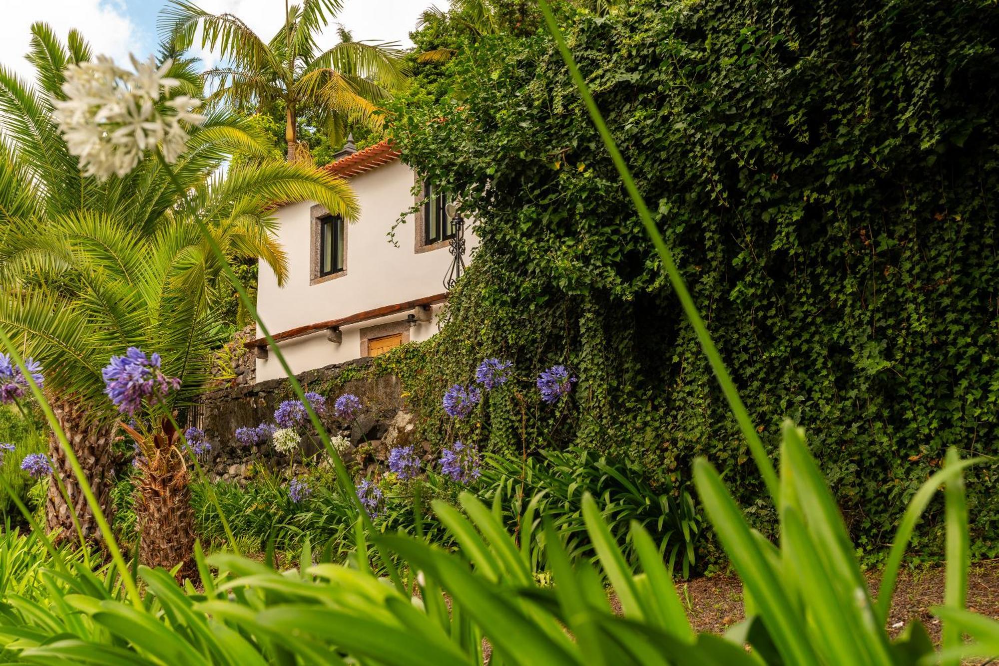 Casas Da Terca - Modern Comfort In Traditional Set Within 300sqm Of Private Gardens To Explore Apartment Tabua (Madeira)