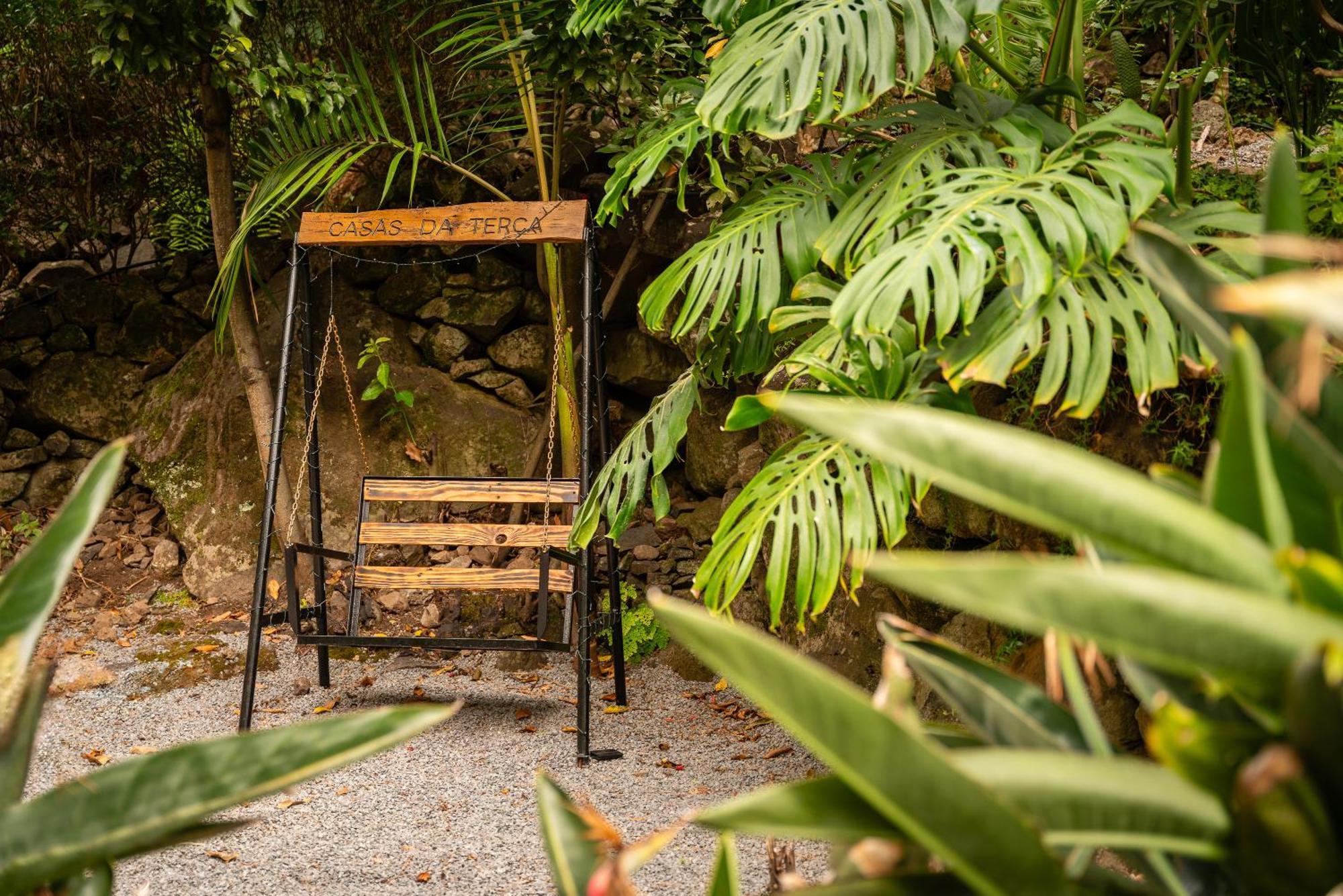 Casas Da Terca - Modern Comfort In Traditional Set Within 300sqm Of Private Gardens To Explore Apartment